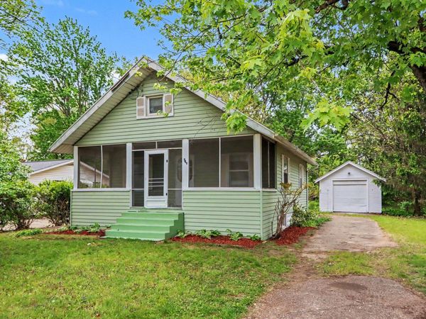 549 Avenue A, Springfield, MI 49037