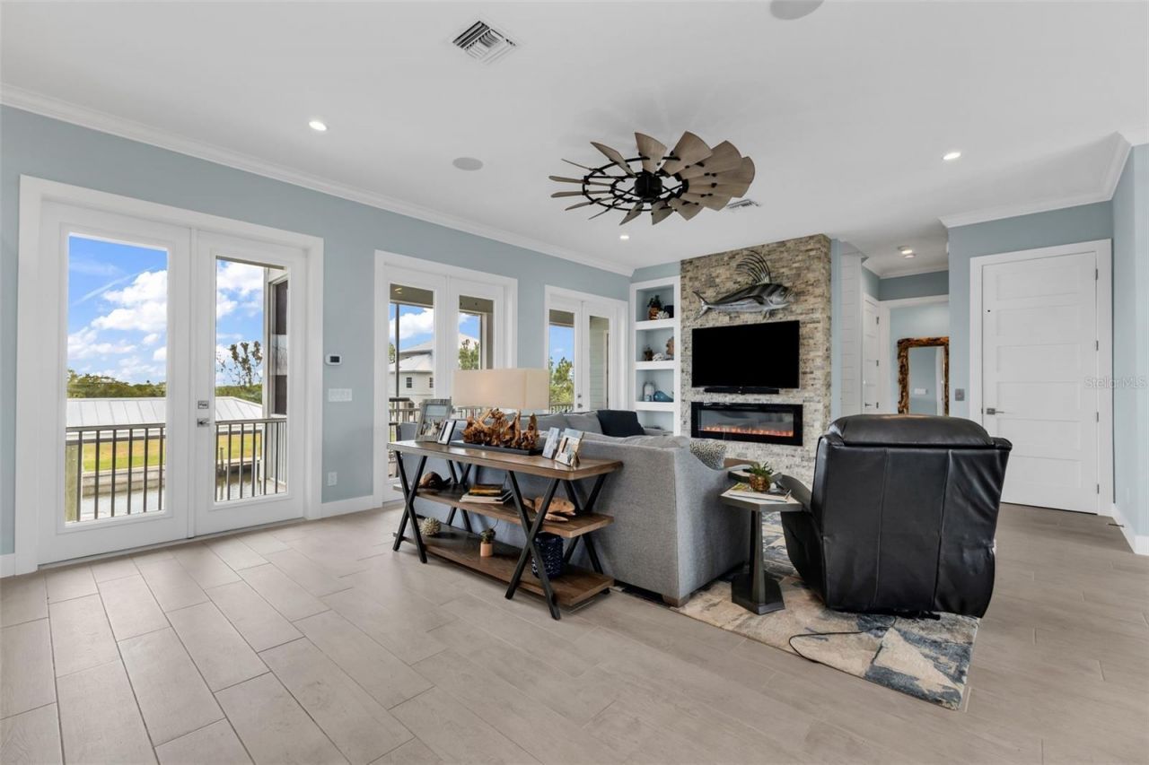 24216 Yacht Club Boulevard, Punta Gorda, FL 33955 Photo