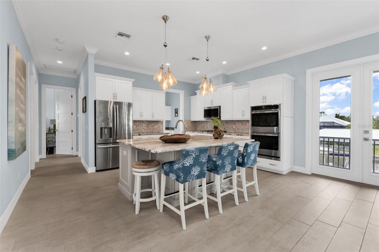 24216 Yacht Club Boulevard, Punta Gorda, FL 33955 Photo