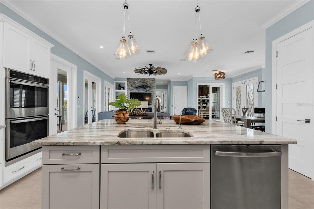 24216 Yacht Club Boulevard, Punta Gorda, FL 33955 Photo