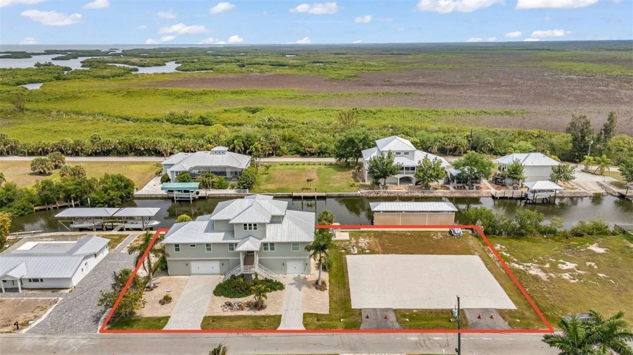 24216 Yacht Club Boulevard, Punta Gorda, FL 33955 Photo