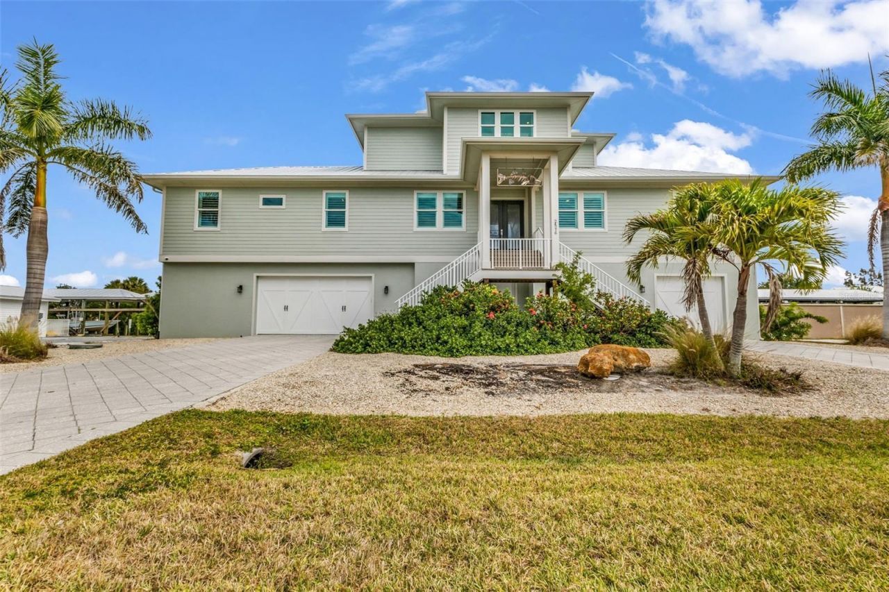 24216 Yacht Club Boulevard, Punta Gorda, FL 33955 Photo