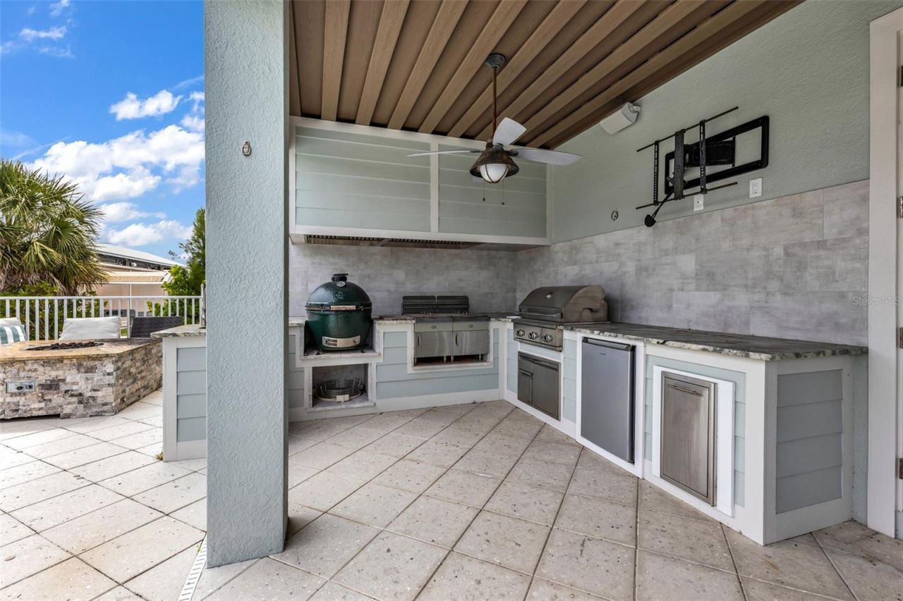 24216 Yacht Club Boulevard, Punta Gorda, FL 33955 Photo