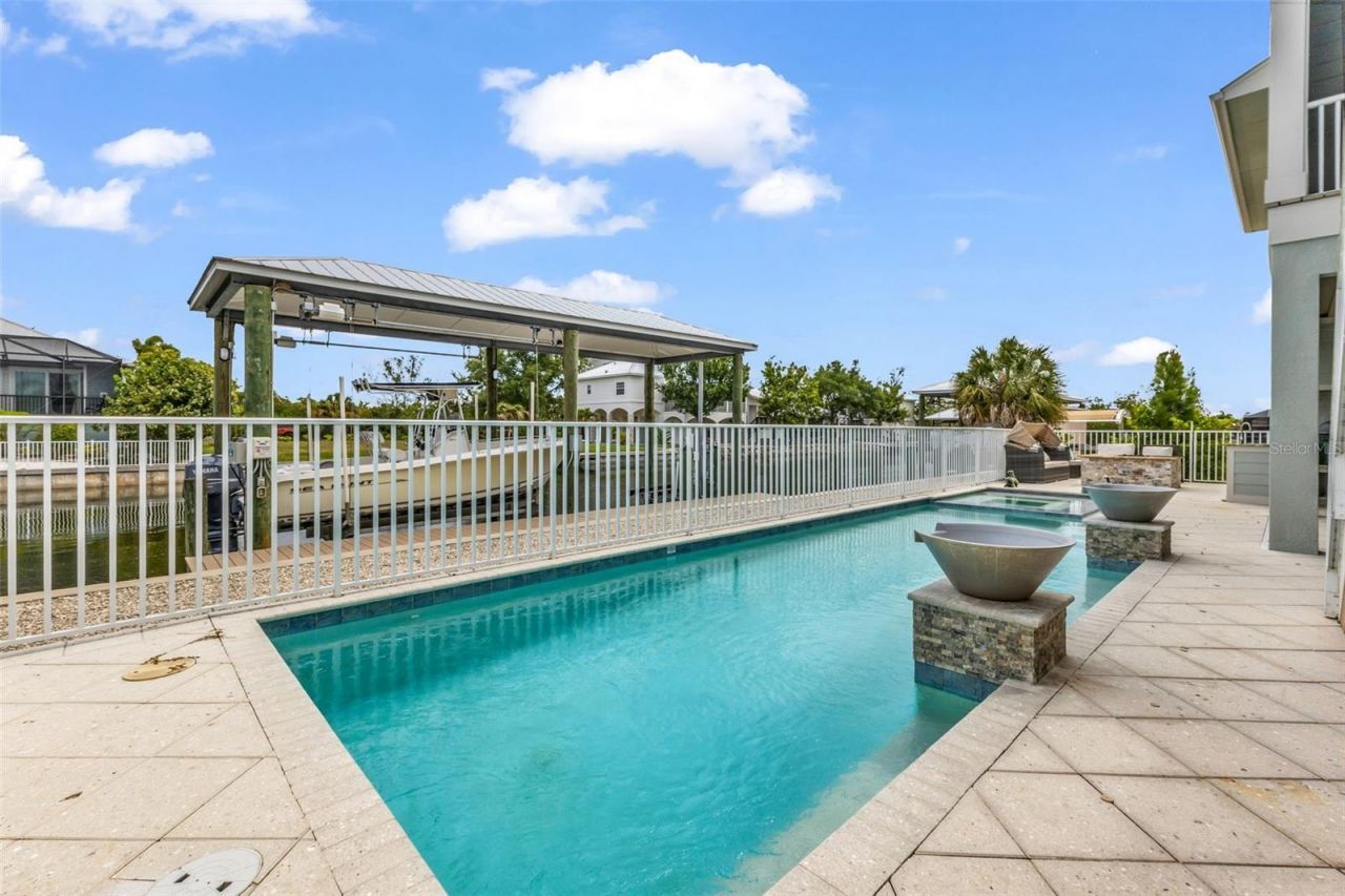 24216 Yacht Club Boulevard, Punta Gorda, FL 33955 Photo