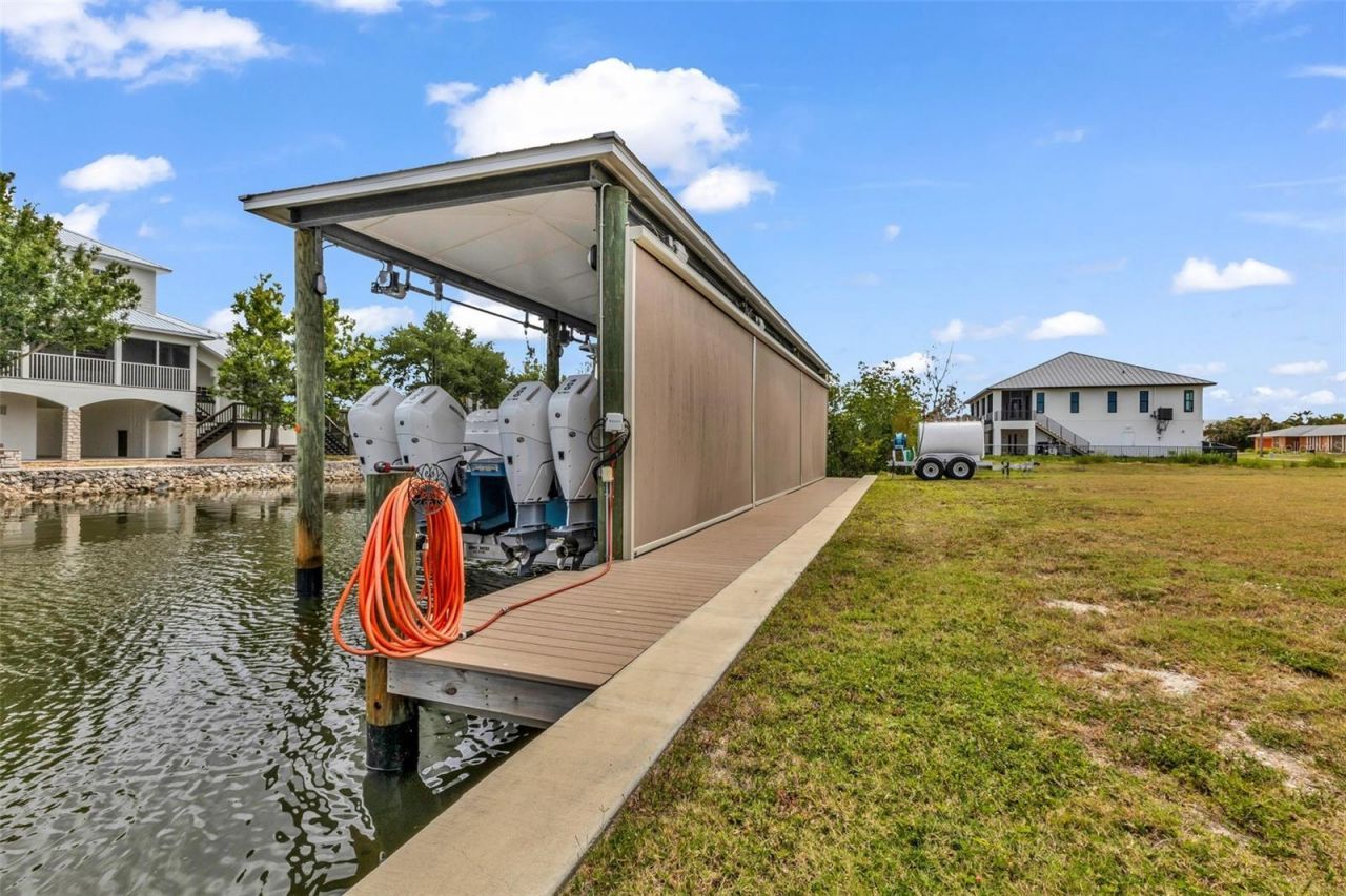 24216 Yacht Club Boulevard, Punta Gorda, FL 33955 Photo