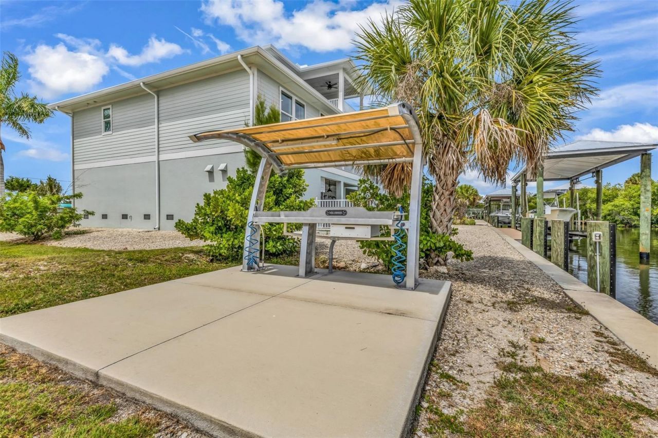 24216 Yacht Club Boulevard, Punta Gorda, FL 33955 Photo