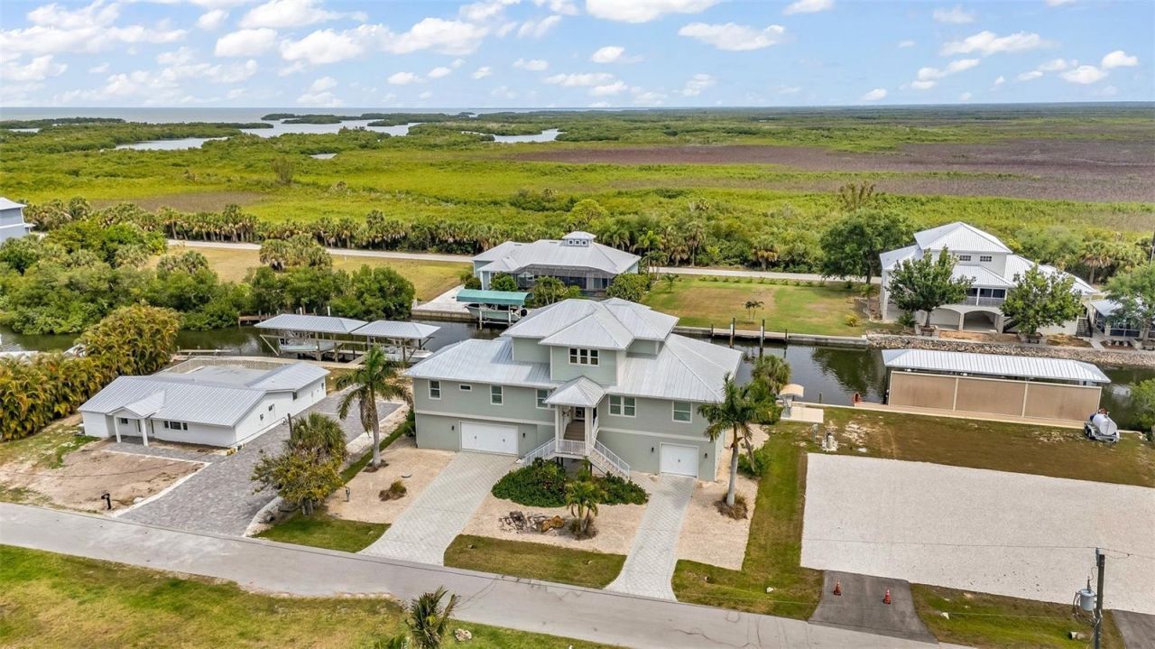24216 Yacht Club Boulevard, Punta Gorda, FL 33955 Photo