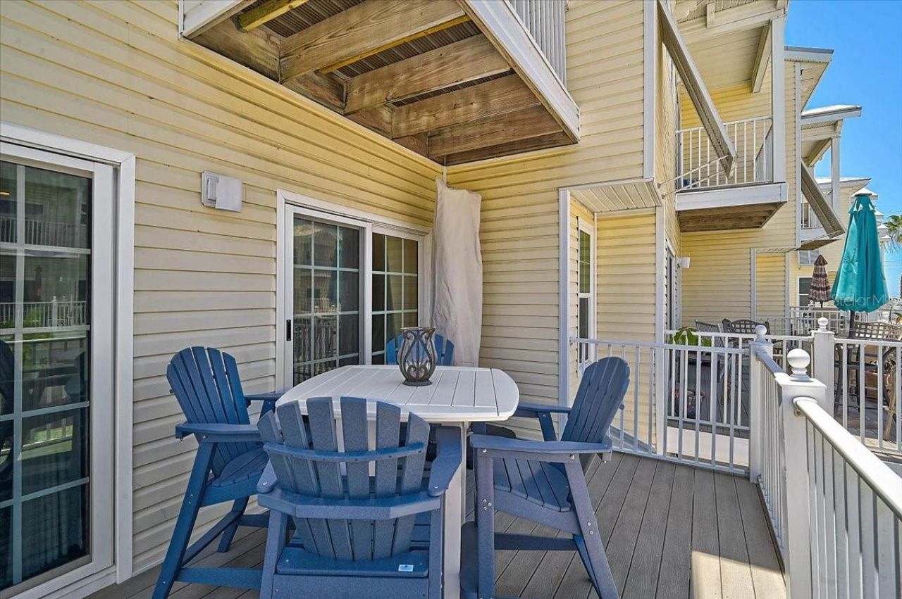 1423 Gulf Drive N, Bradenton Beach, FL 34217 Photo