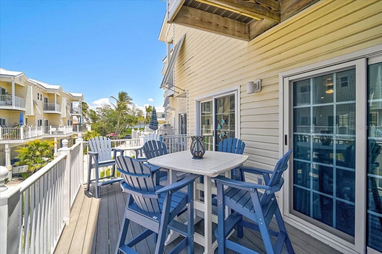 1423 Gulf Drive N, Bradenton Beach, FL 34217 Photo