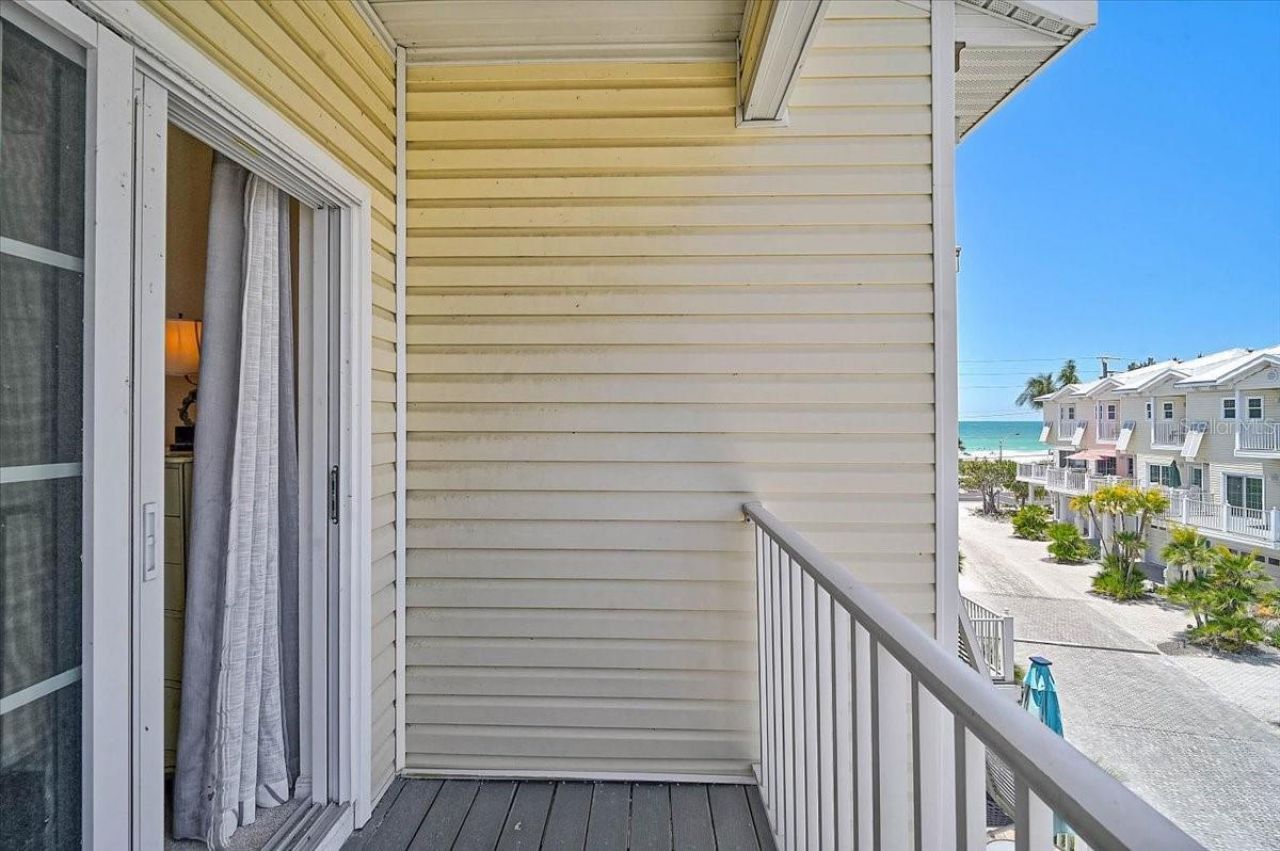 1423 Gulf Drive N, Bradenton Beach, FL 34217 Photo