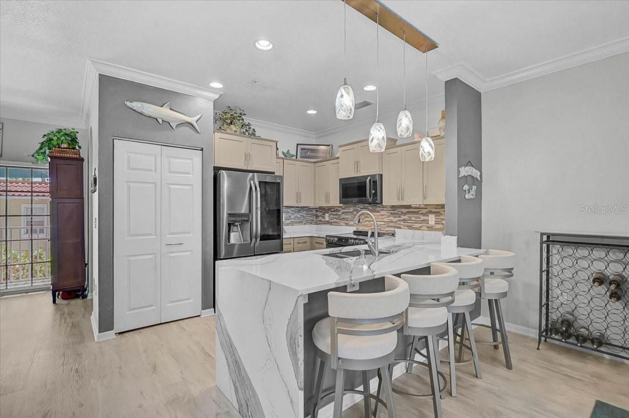1423 Gulf Drive N, Bradenton Beach, FL 34217 Photo