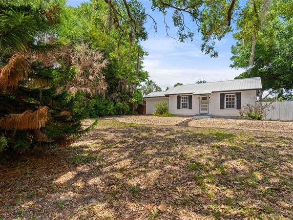 407 E POLK AVENUE , LAKE WALES, FL 33853