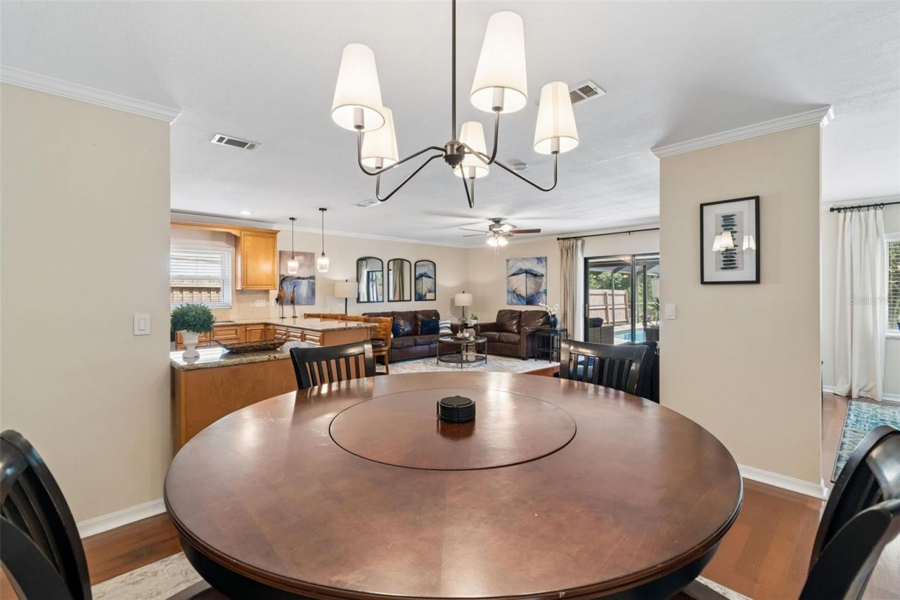 1005 Highgrove Court , Valrico, FL 33596 Photo