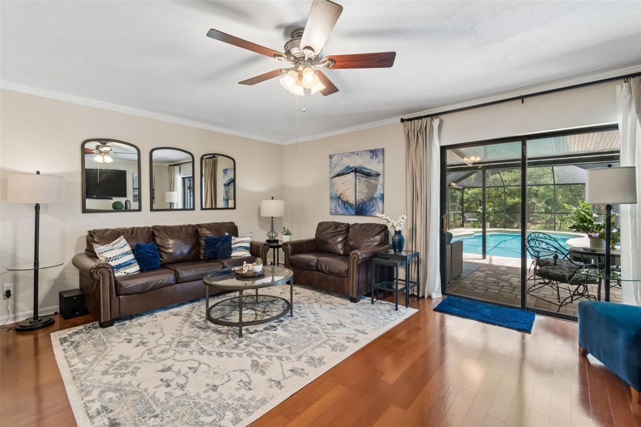 1005 Highgrove Court , Valrico, FL 33596 Photo