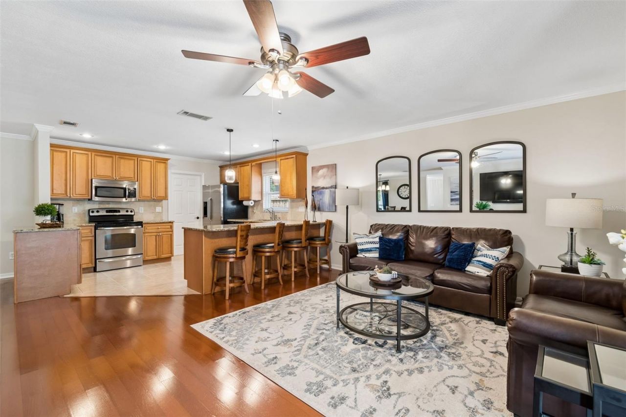 1005 Highgrove Court , Valrico, FL 33596 Photo