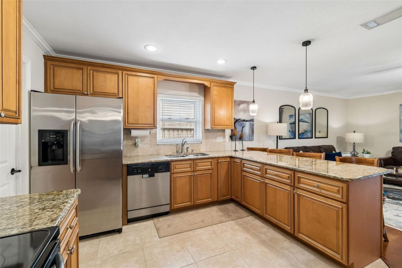 1005 Highgrove Court , Valrico, FL 33596 Photo