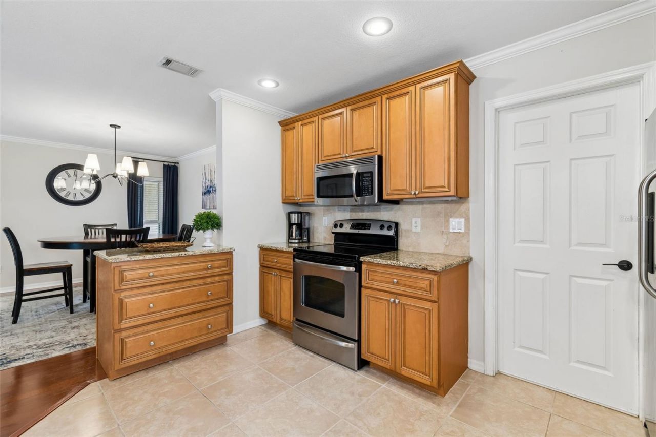 1005 Highgrove Court , Valrico, FL 33596 Photo