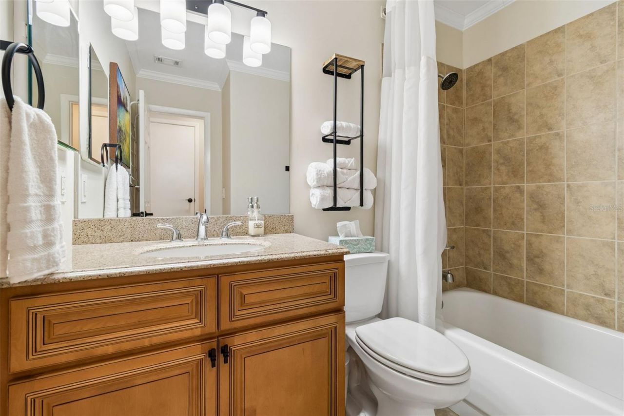 1005 Highgrove Court , Valrico, FL 33596 Photo