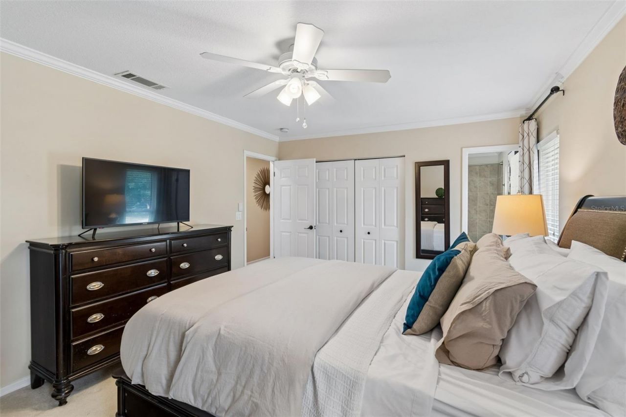 1005 Highgrove Court , Valrico, FL 33596 Photo