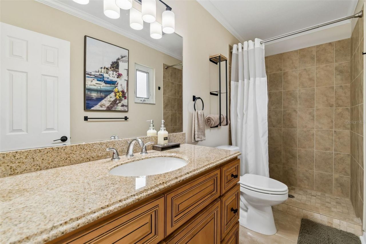1005 Highgrove Court , Valrico, FL 33596 Photo