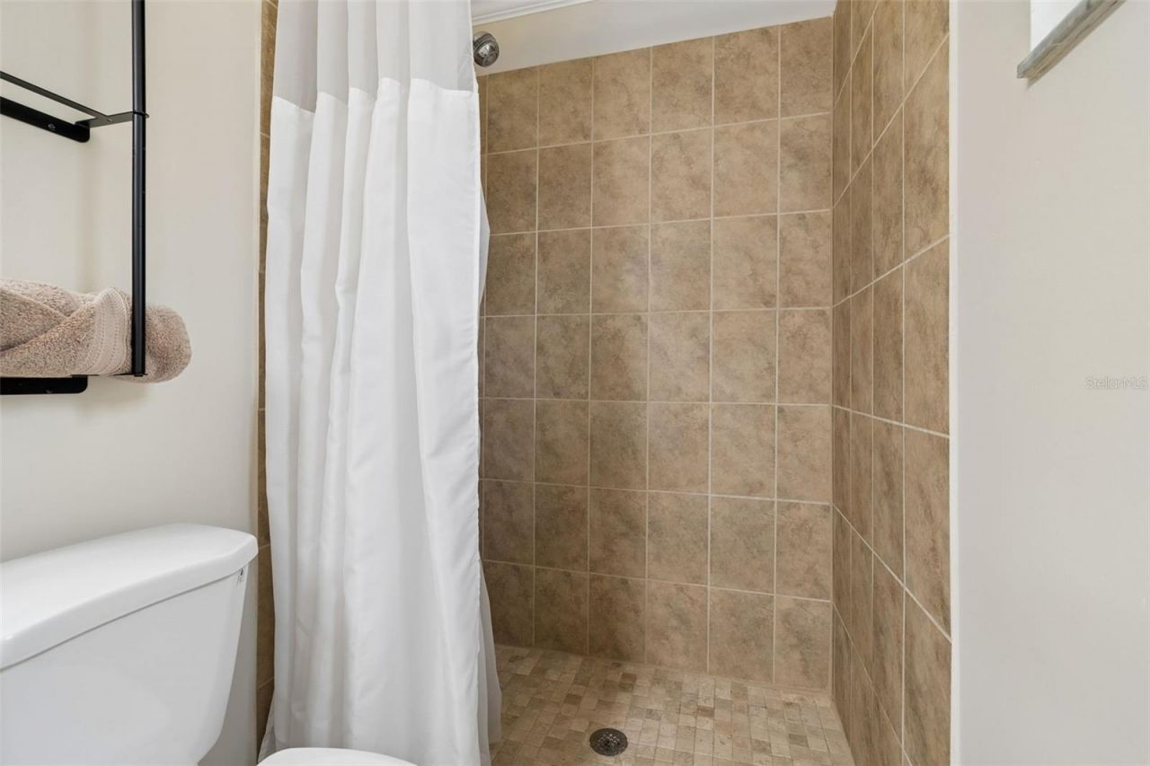 1005 Highgrove Court , Valrico, FL 33596 Photo