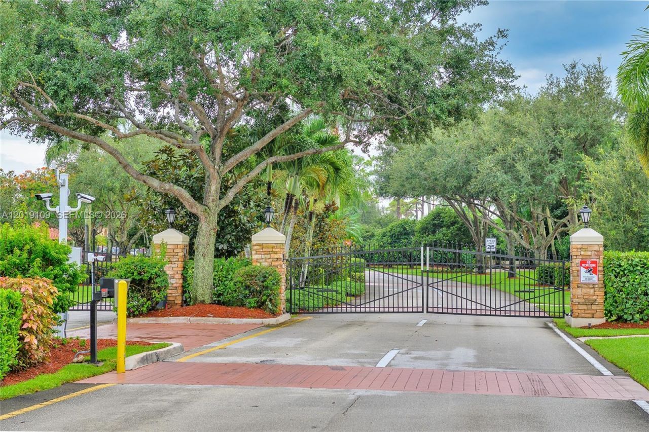 6021 NW 61st St , Parkland, FL 33067 Photo