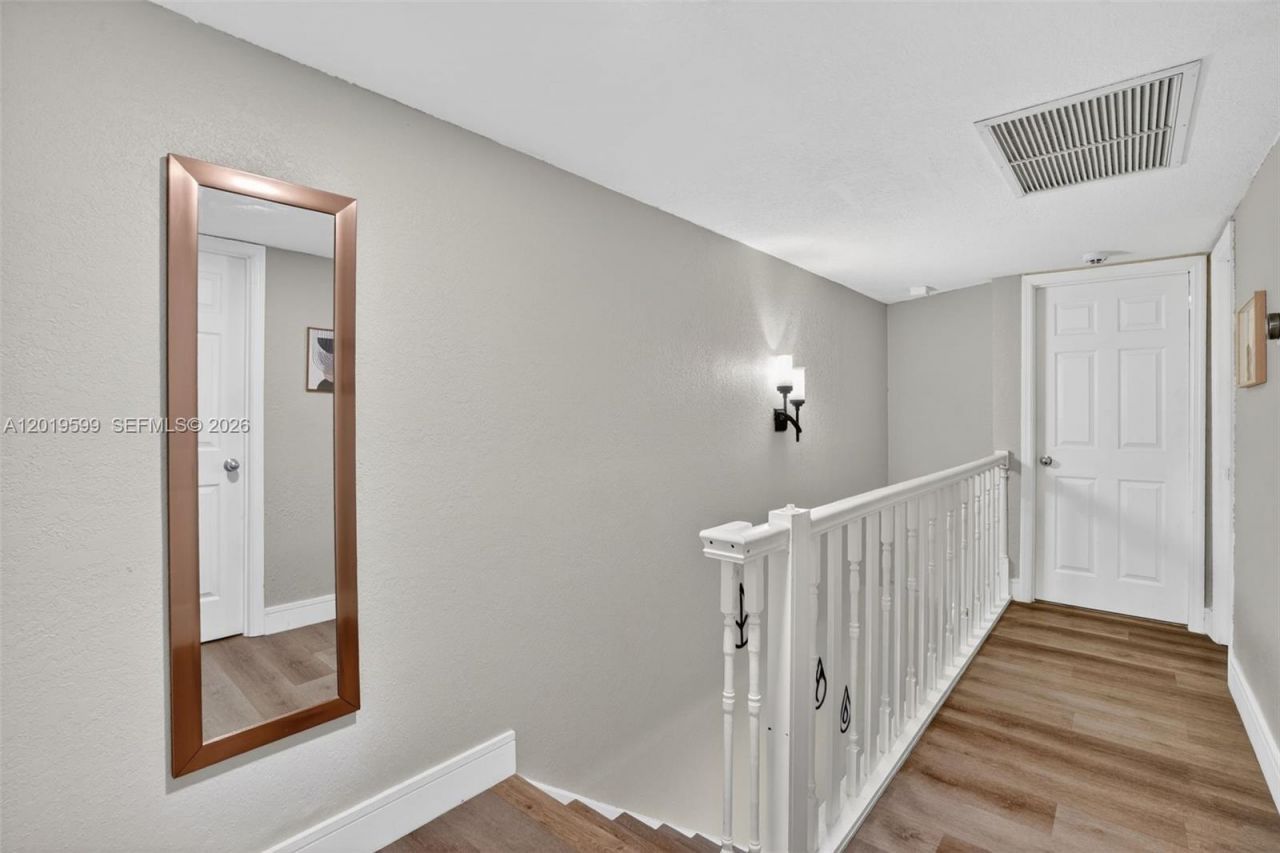 10750 S Golfview Dr , Pembroke Pines, FL 33026 Photo