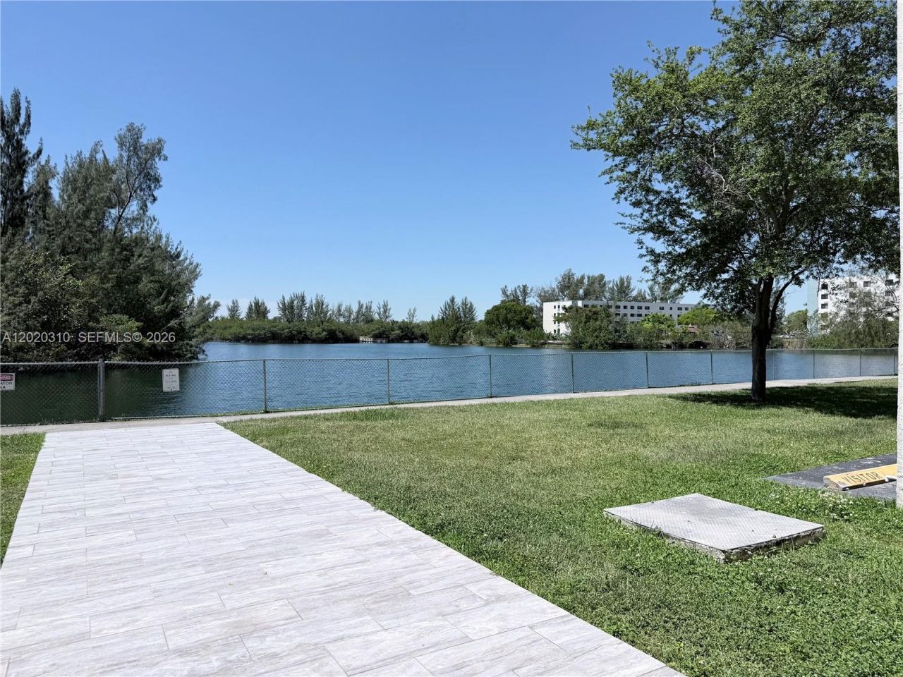 8240 SW 210th St , Unit 302, Cutler Bay, FL 33189 Photo