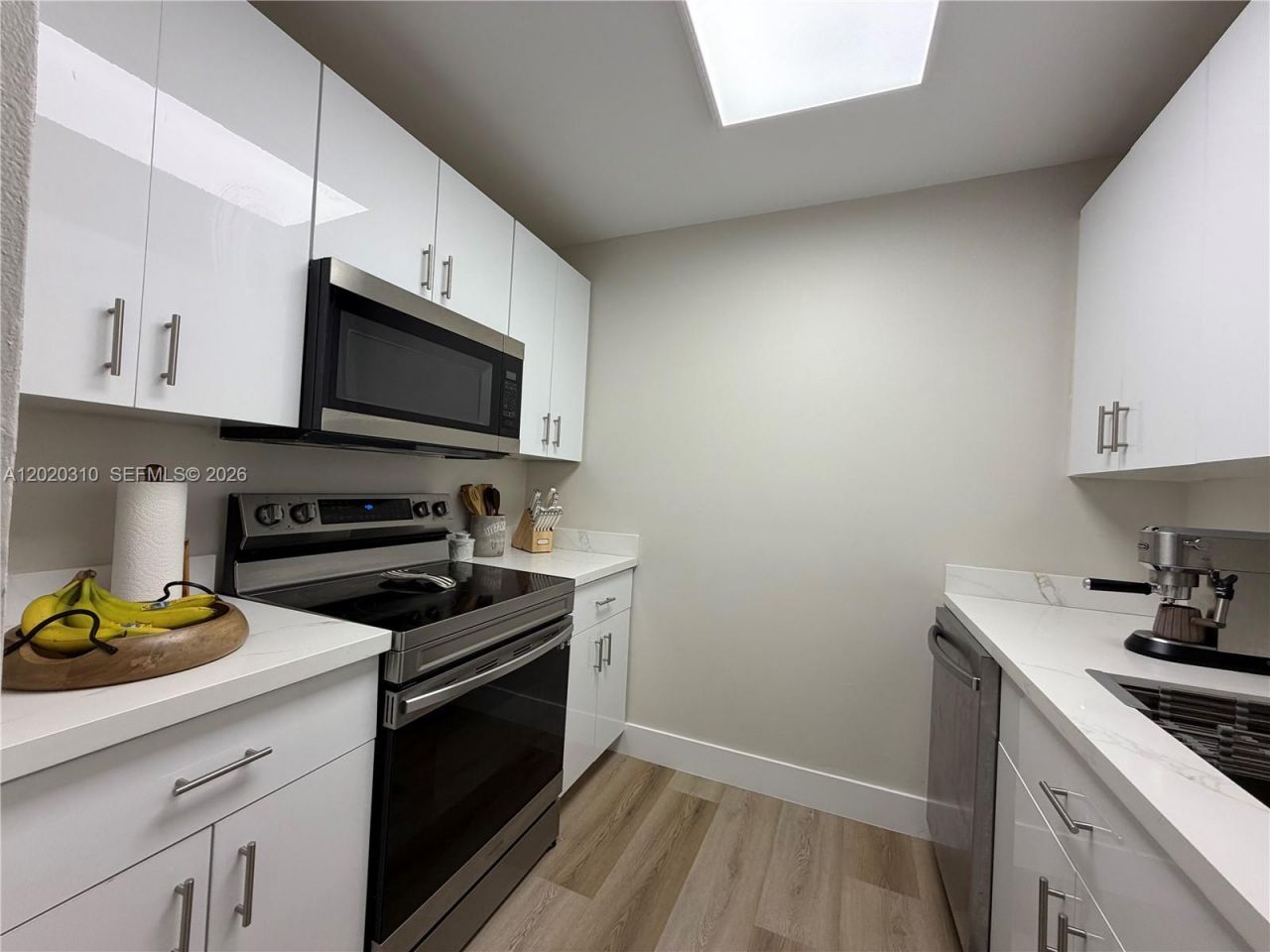 8240 SW 210th St , Unit 302, Cutler Bay, FL 33189 Photo