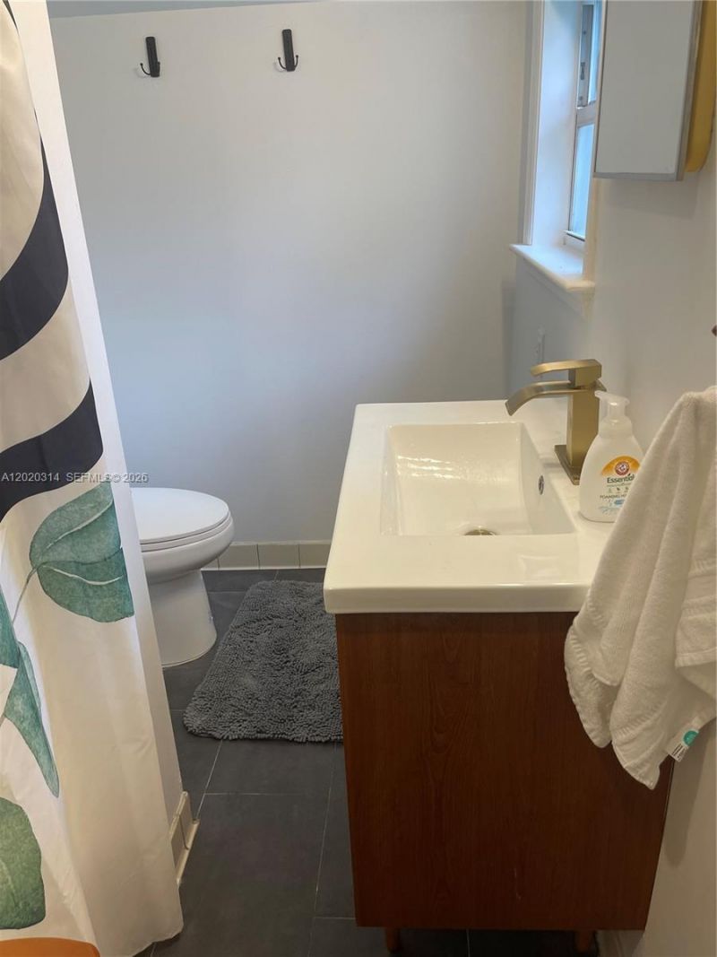 27 NE 49th St , Miami, FL 33137 Photo