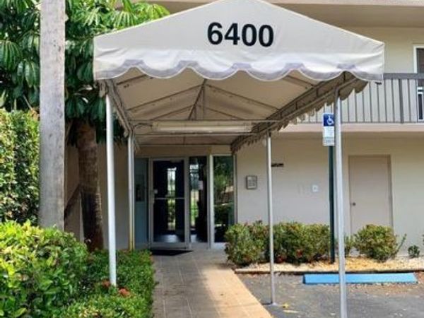 6400 NW 2nd Avenue, Unit 417, Boca Raton, FL 33487