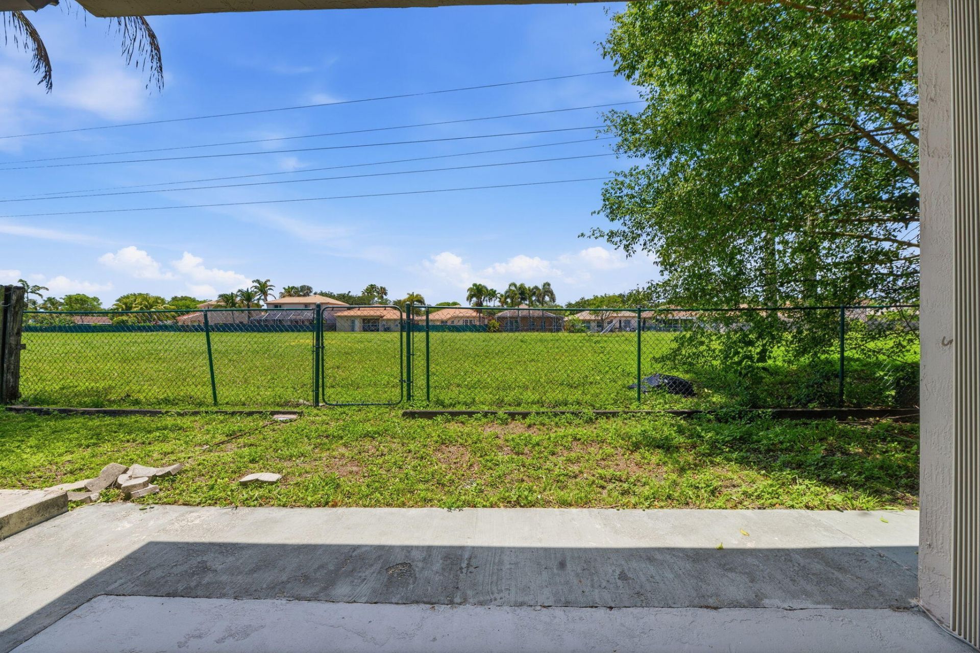 345 W Cypress Cove Circle, Davie, FL 33325 Photo