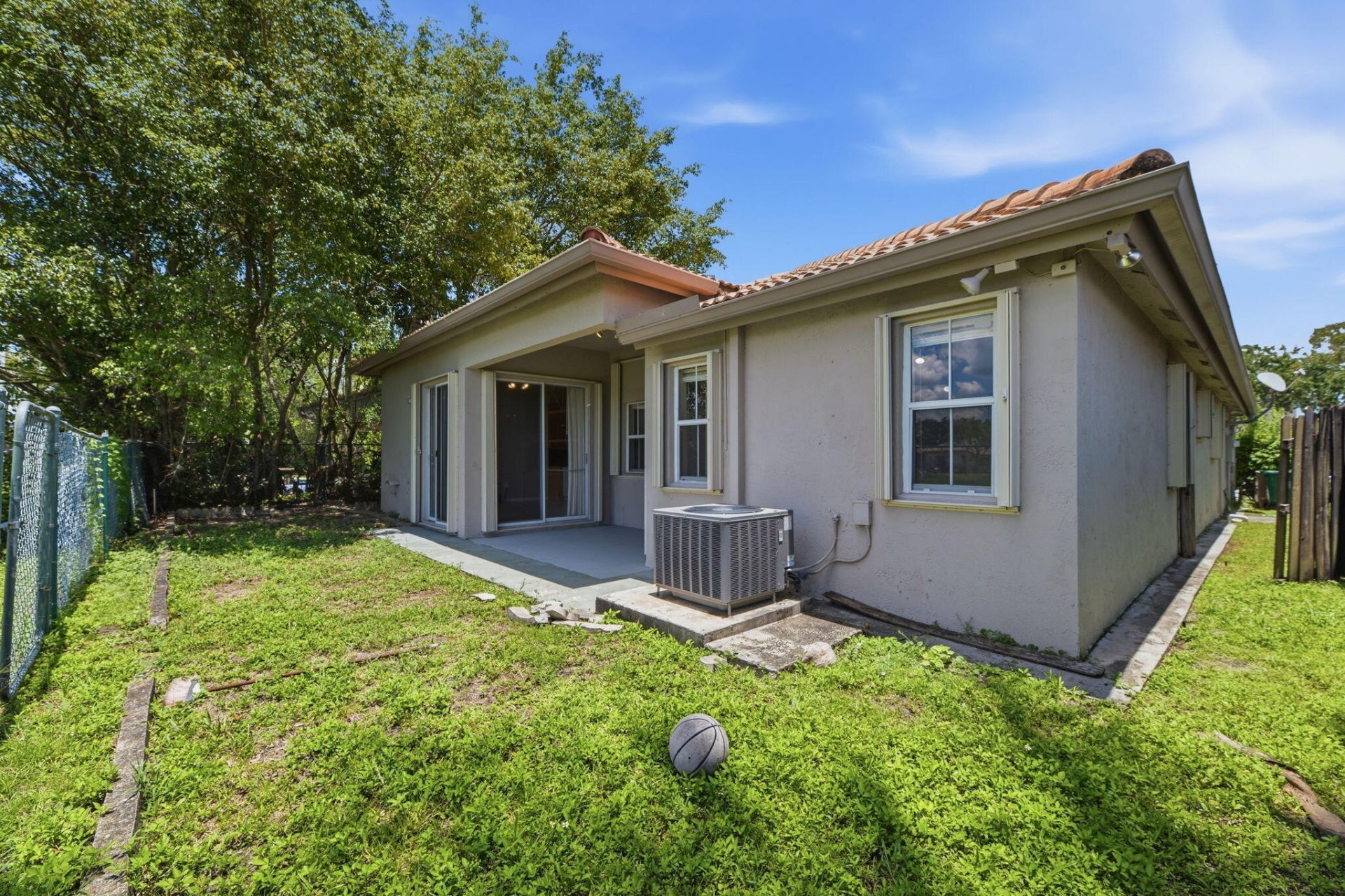 345 W Cypress Cove Circle, Davie, FL 33325 Photo