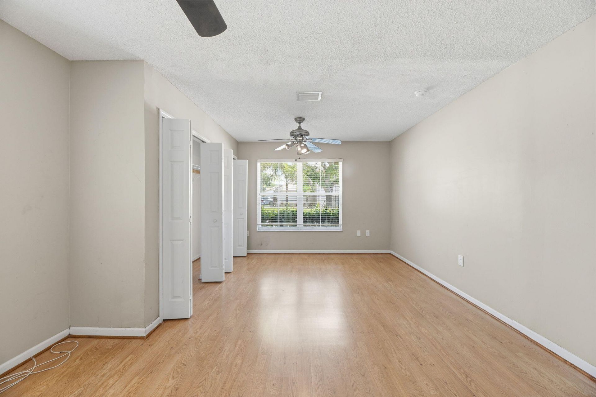 345 W Cypress Cove Circle, Davie, FL 33325 Photo