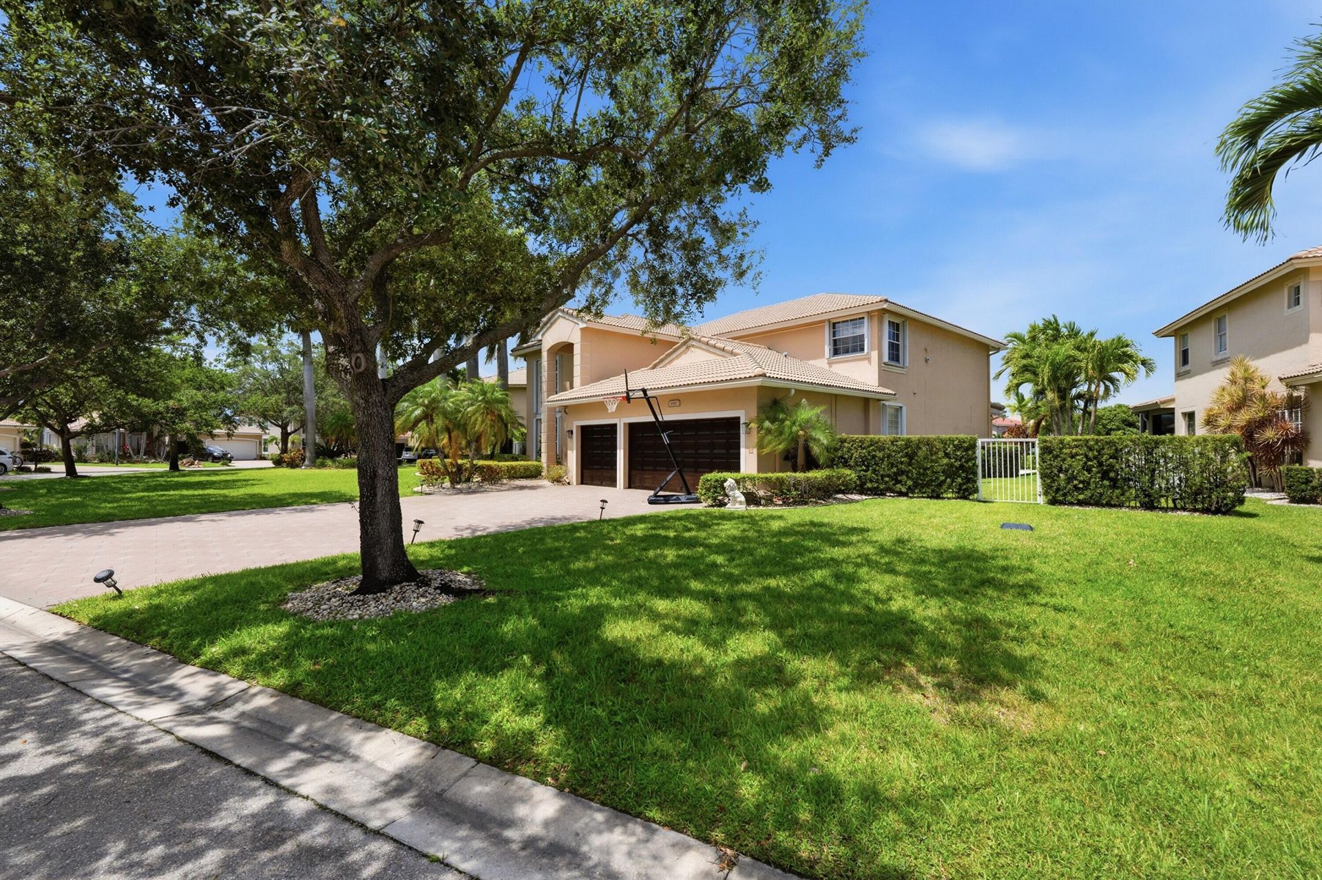 5947 NW 54th Circle, Coral Springs, FL 33067 Photo