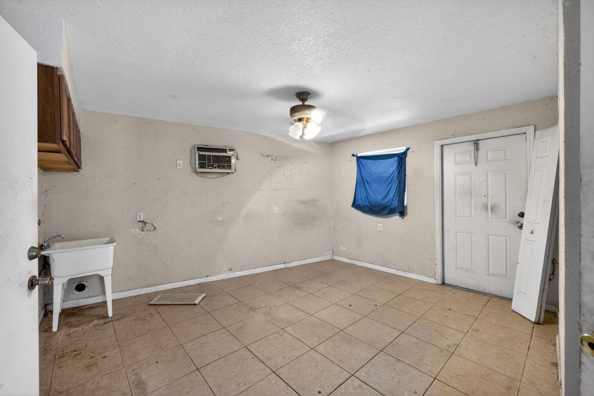 1307 NW 15th Place, Fort Lauderdale, FL 33311 Photo