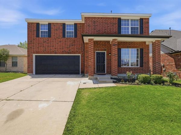 7104 Starwood Drive, Fort Worth, TX 76137