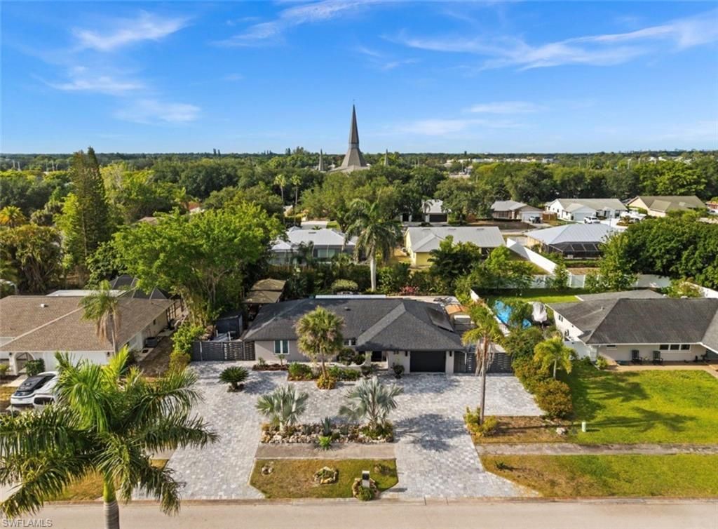 38 Willoughby Dr, Naples, FL 34110 Photo