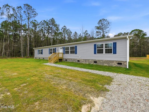 1908 Rooks Road , Atkinson, NC 28421