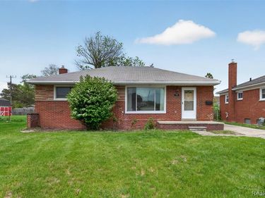 76 W Katherine Avenue, Madison Heights, MI 48071