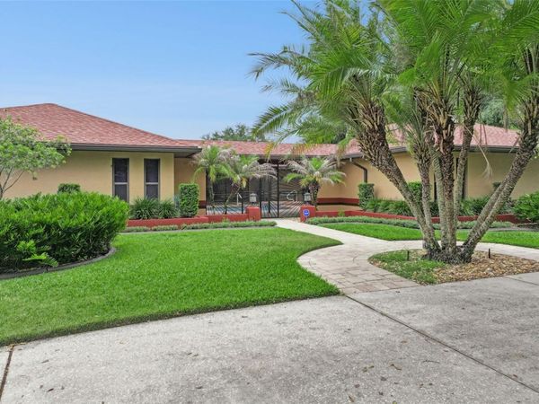 1041 COUNTRY LAKE CIRCLE , LAKE WALES, FL 33898