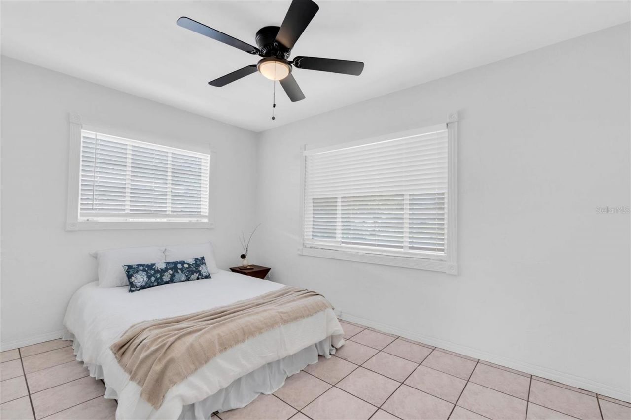 1221 53rd Avenue N, Saint Petersburg, FL 33703 Photo