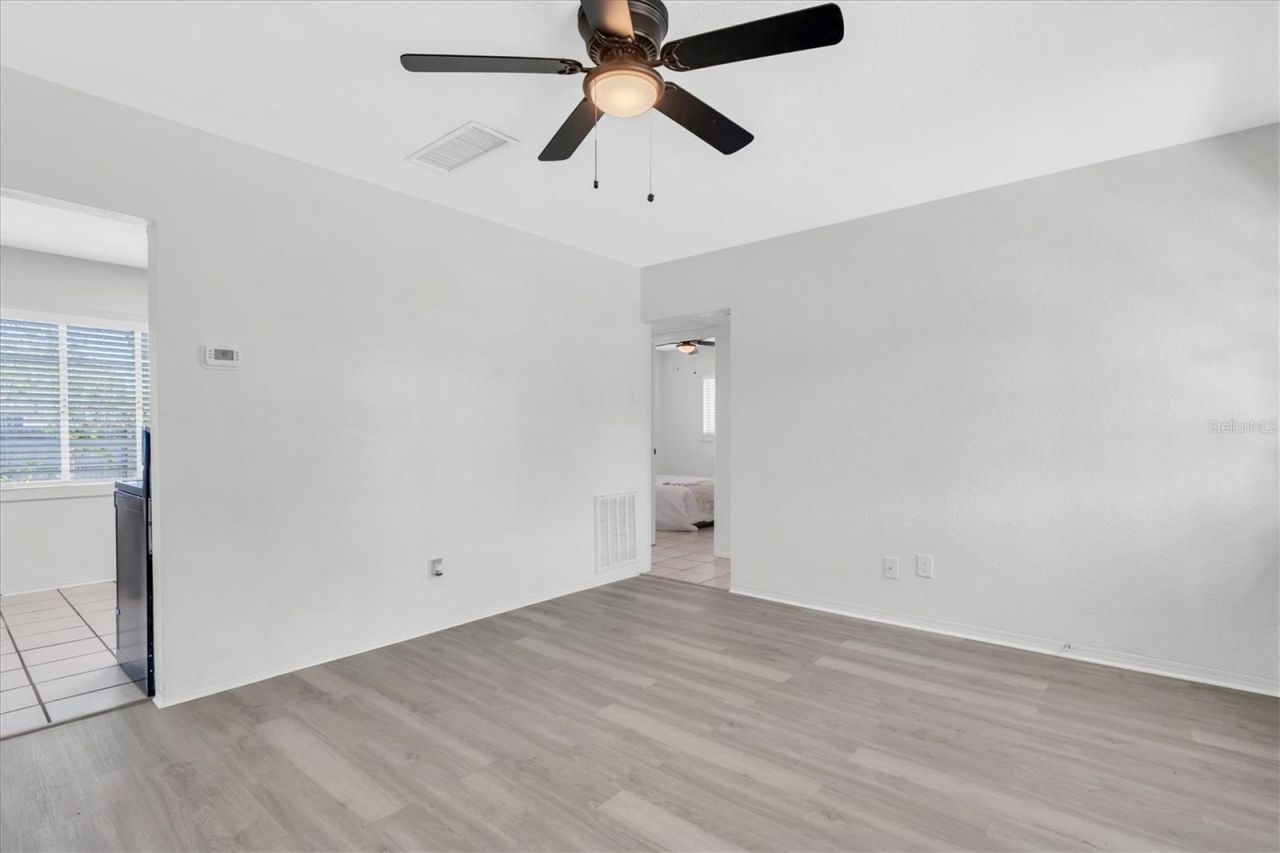 1221 53rd Avenue N, Saint Petersburg, FL 33703 Photo
