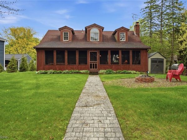 1537 Lake Crest Drive , Roaming Shores, OH 44084