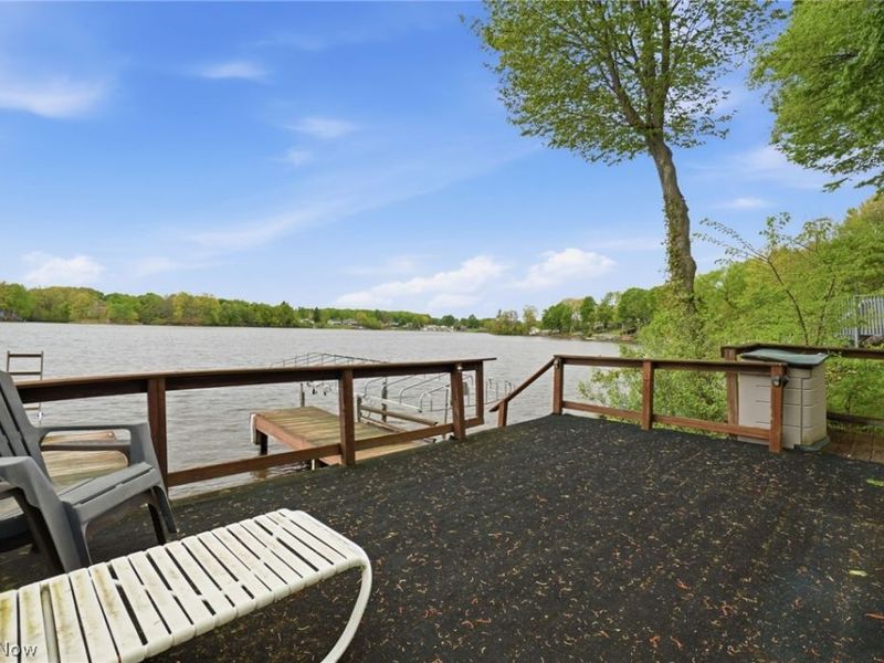 1537 Lake Crest Drive, Roaming Shores, OH 44084 Photo 15
