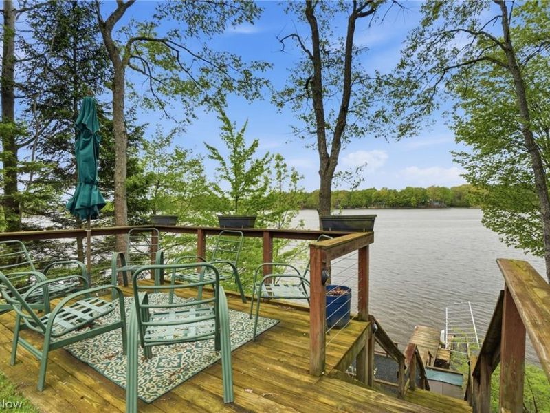 1537 Lake Crest Drive, Roaming Shores, OH 44084 Photo 16