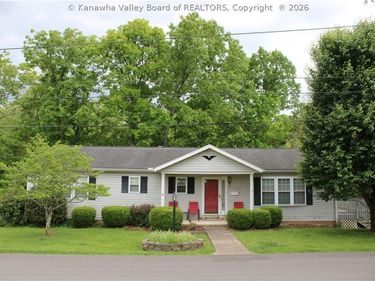 313 Edgewood Circle, Ripley, WV 25271