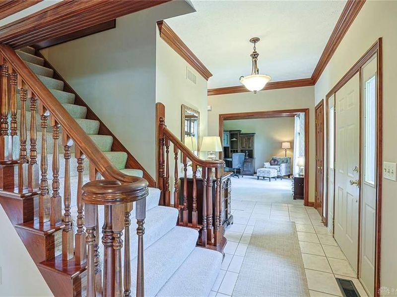 638 Primrose Lane, Tipp City, OH 45371 Photo 6