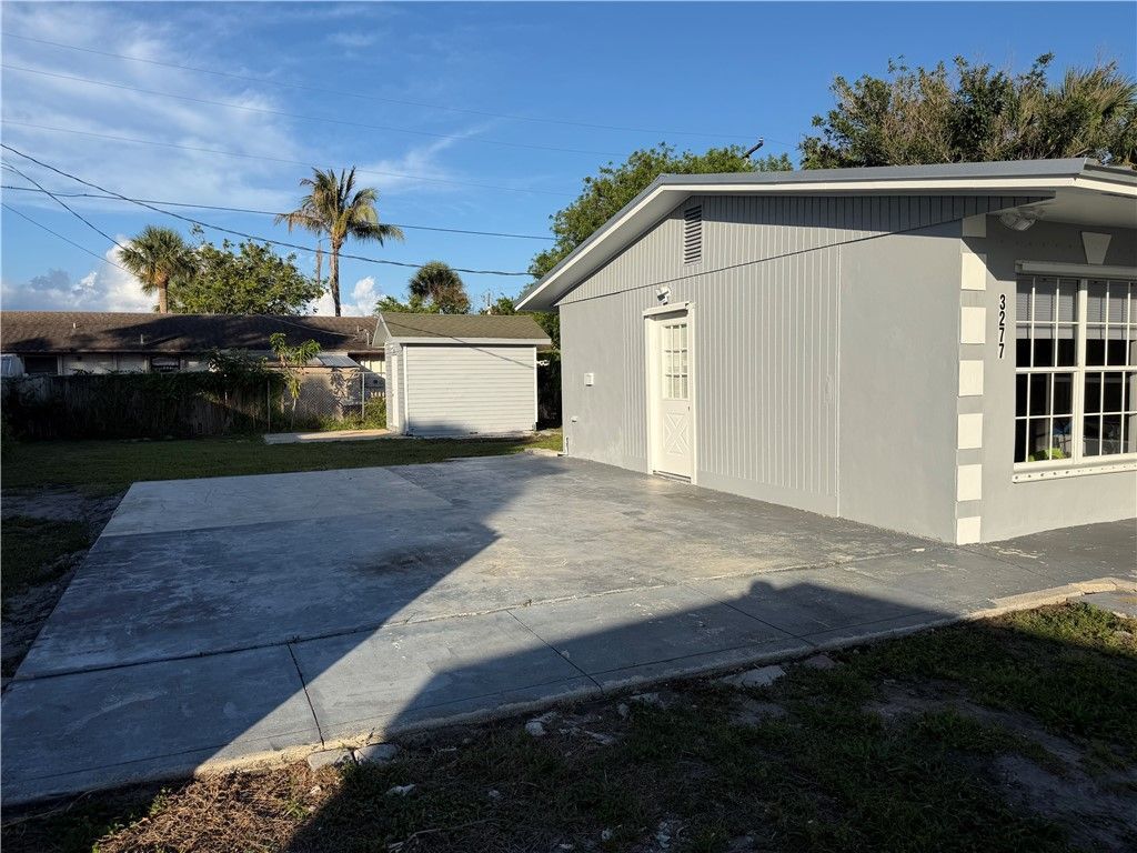 3277 SE Birch Avenue, Stuart, FL 34997 Photo