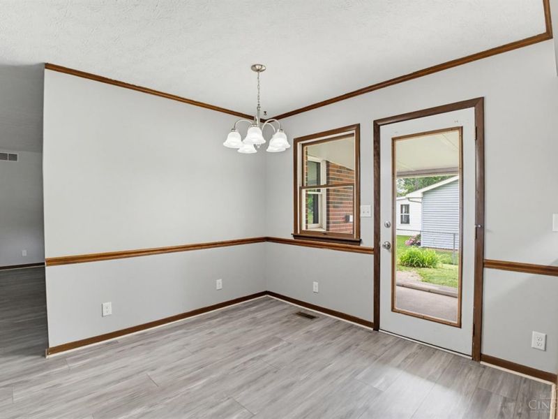 2456 Bendel Drive, Turtle Creek Twp, OH 45044 Photo 8